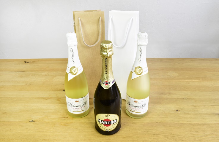 šampaňské u tašek